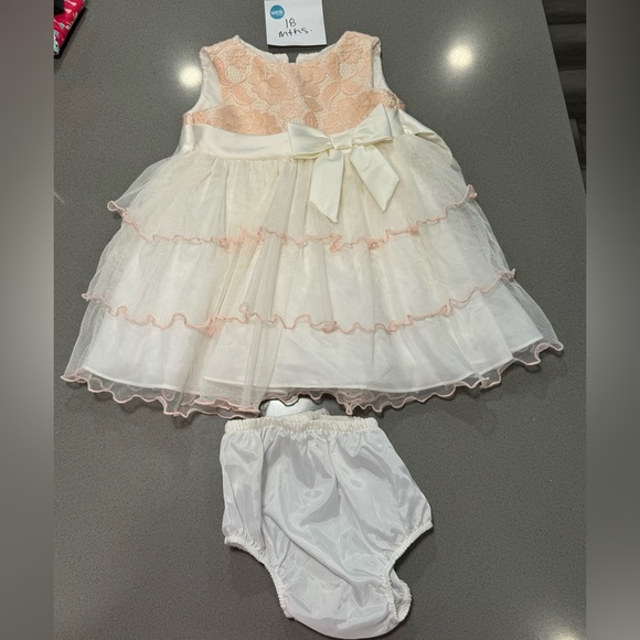 Dress | 18 mth | Girls - Picture 1 of 5